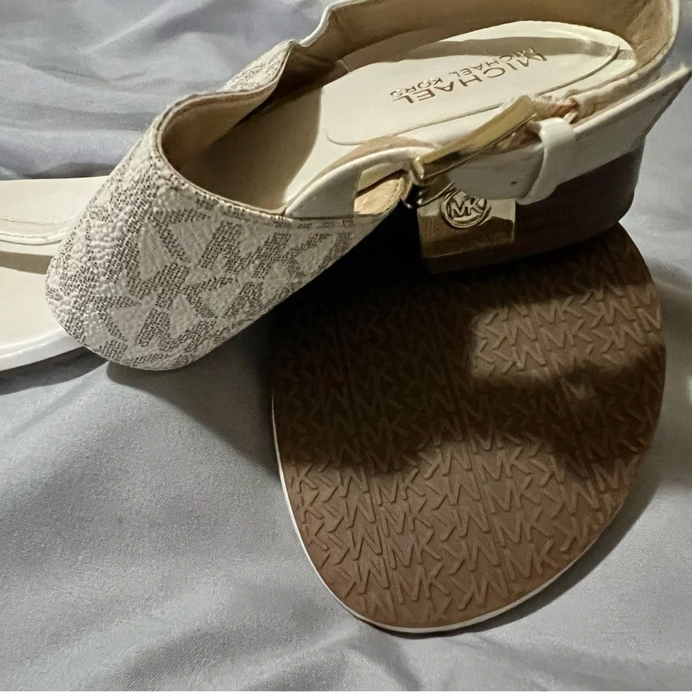 Michael Kors Women's Cream Sandals